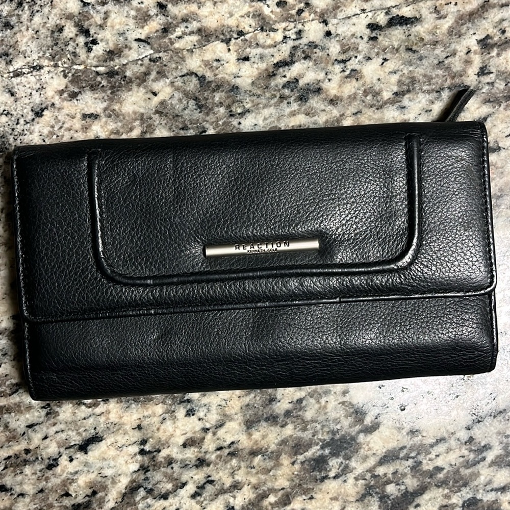 Kenneth Cole Reaction Black Leather Clutch
